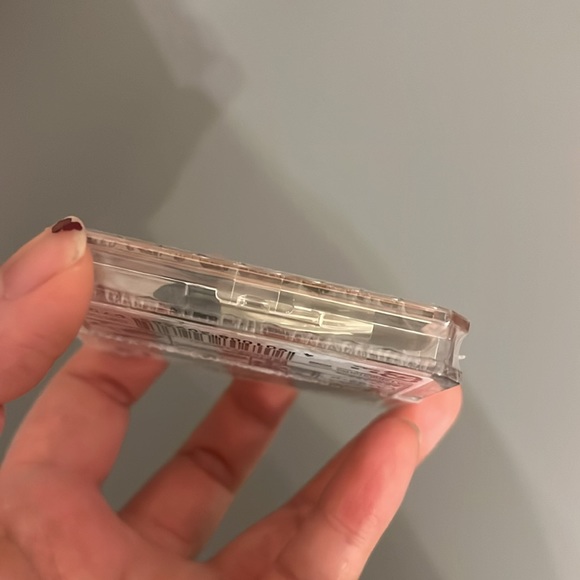 New and sealed! Canmake Perfect Stylist Eyes eyeshadow palette 14 Antique Ruby - Picture 3 of 4